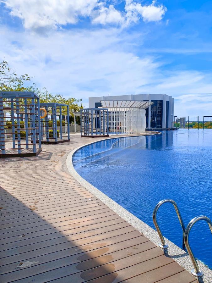Netflix Two Bedroom Troika Kota Bharu Homestay 182 Kültér fotó